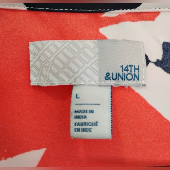 14th & Union Oversized Floral Blouse Size Large - Picture 9 of 10